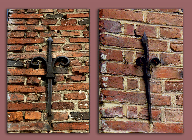 Brick Anchor Comparison Photo, Winne House and Van Hoesen House